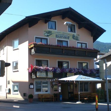 Gasthof Wildschoenauer Bahnhof Вергль Экстерьер фото